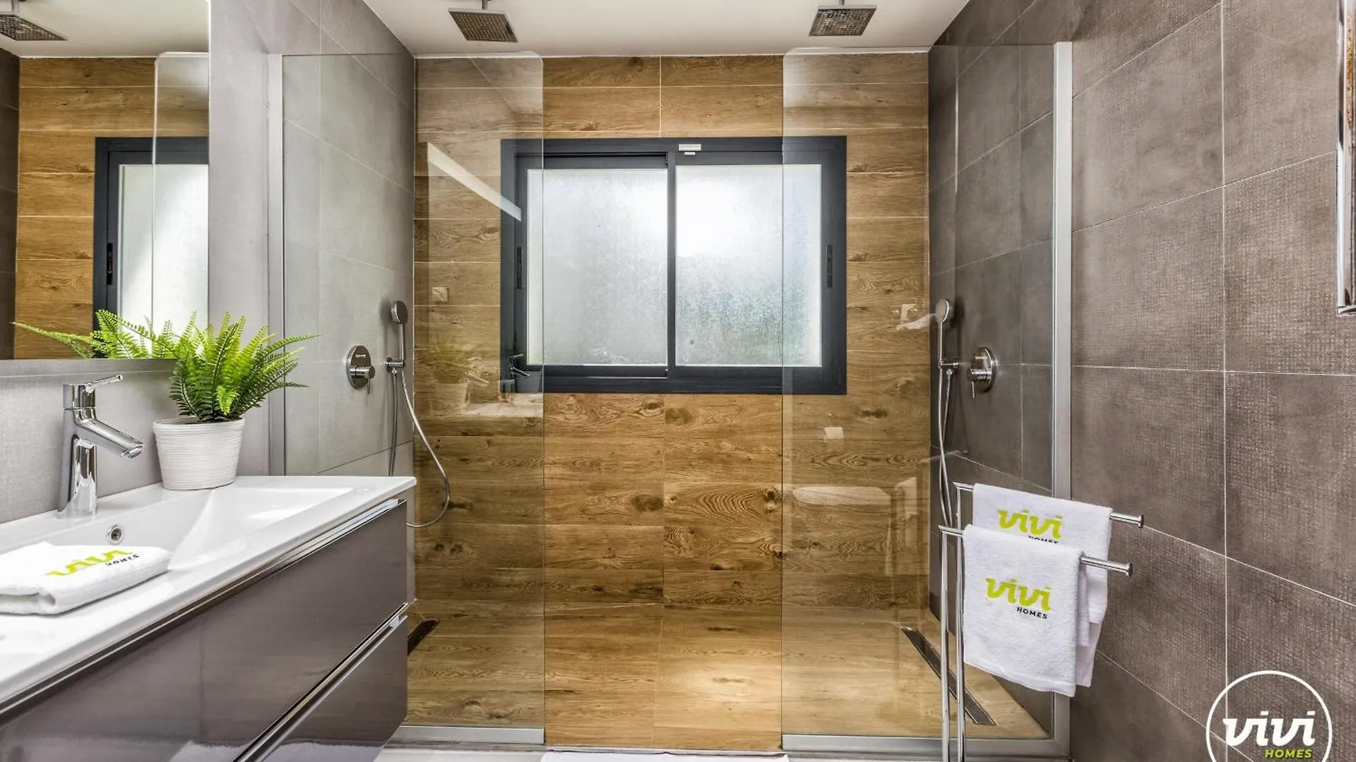 Vivi Homes -Villa Ruby Pool, Garden, Golf & Beach Sitio de Calahonda 0*,