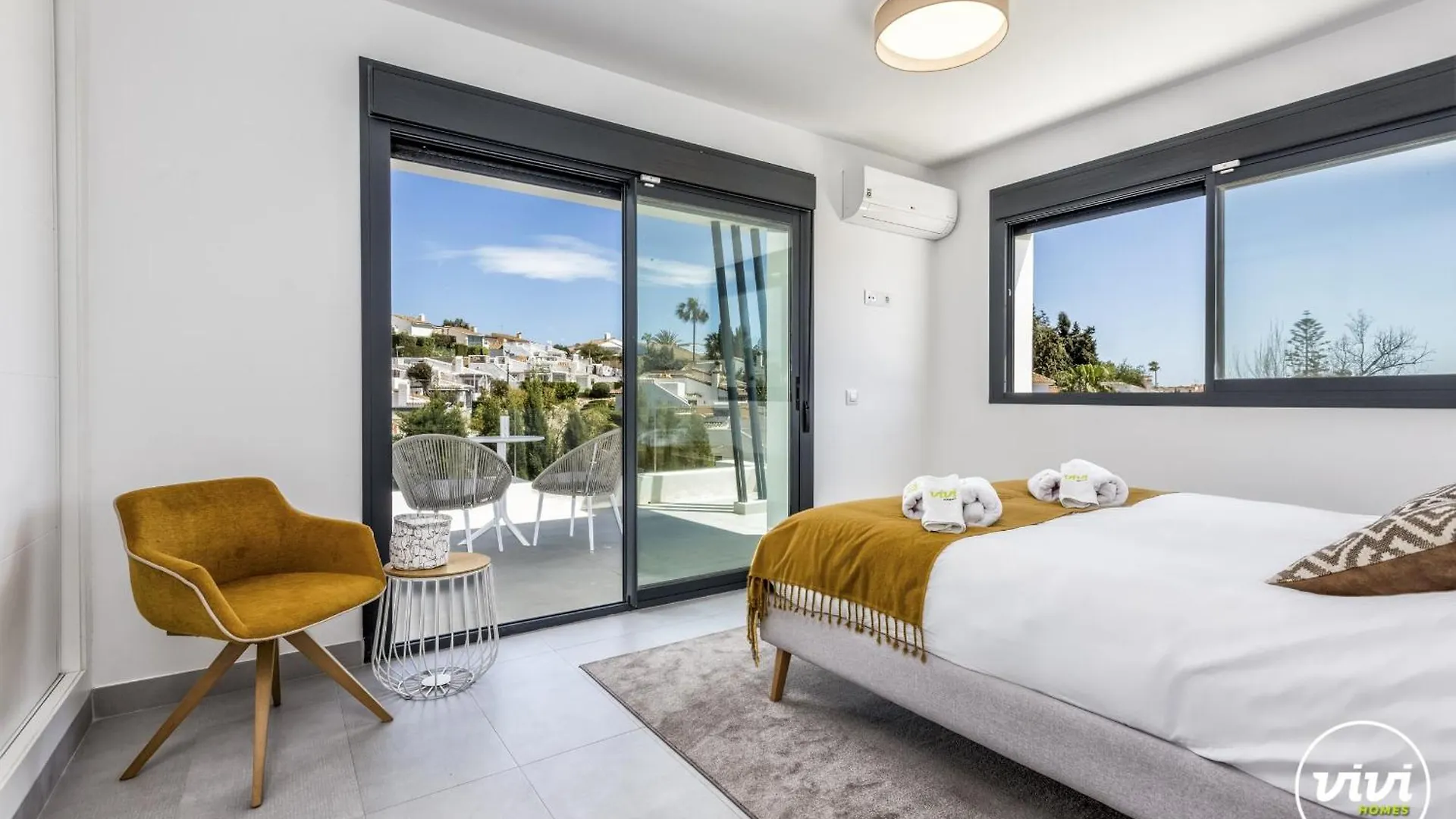 Vivi Homes -Villa Ruby Pool, Garden, Golf & Beach Sitio de Calahonda 0*,  Spain