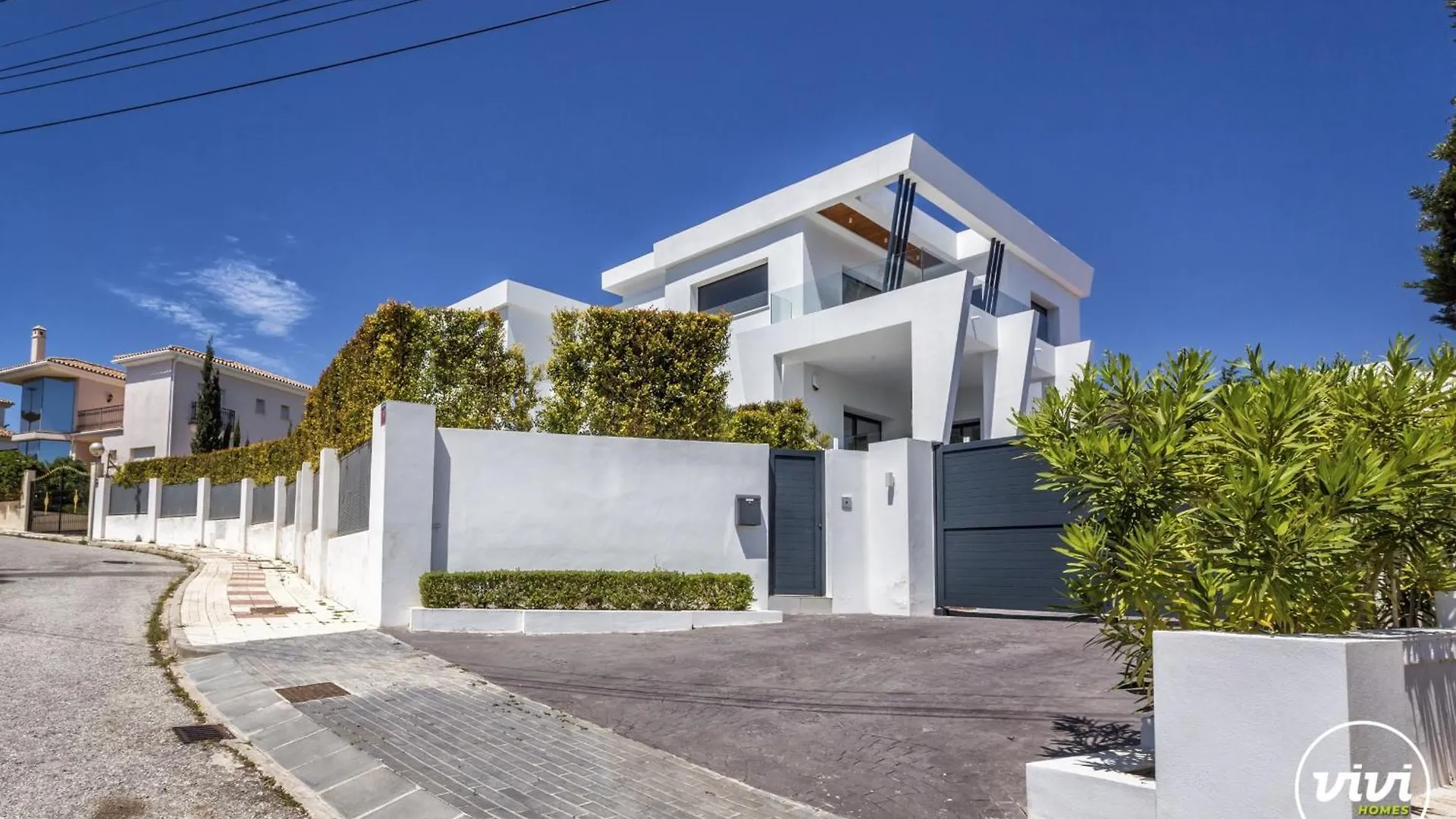 Vivi Homes -Villa Ruby Pool, Garden, Golf & Beach Sitio de Calahonda 0*,