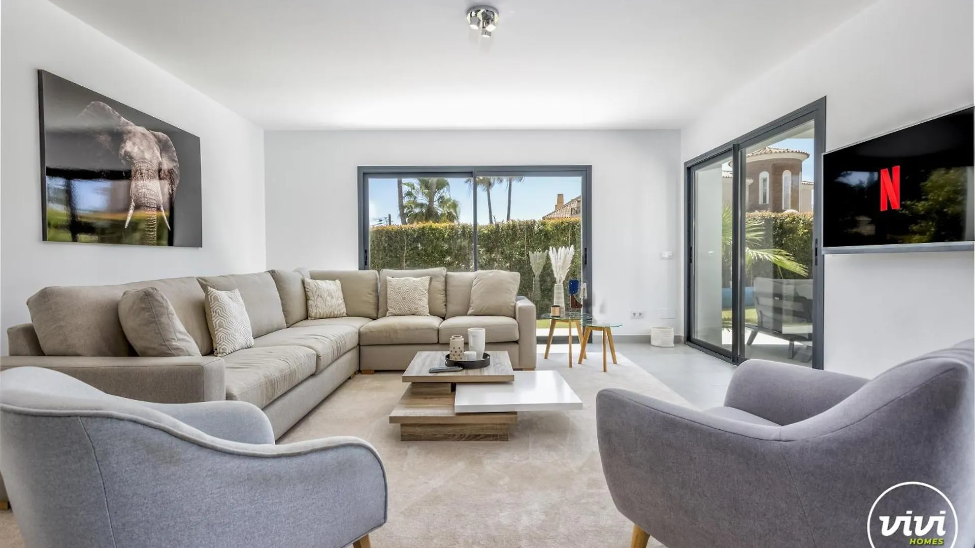 Vivi Homes -Villa Ruby Pool, Garden, Golf & Beach Sitio de Calahonda