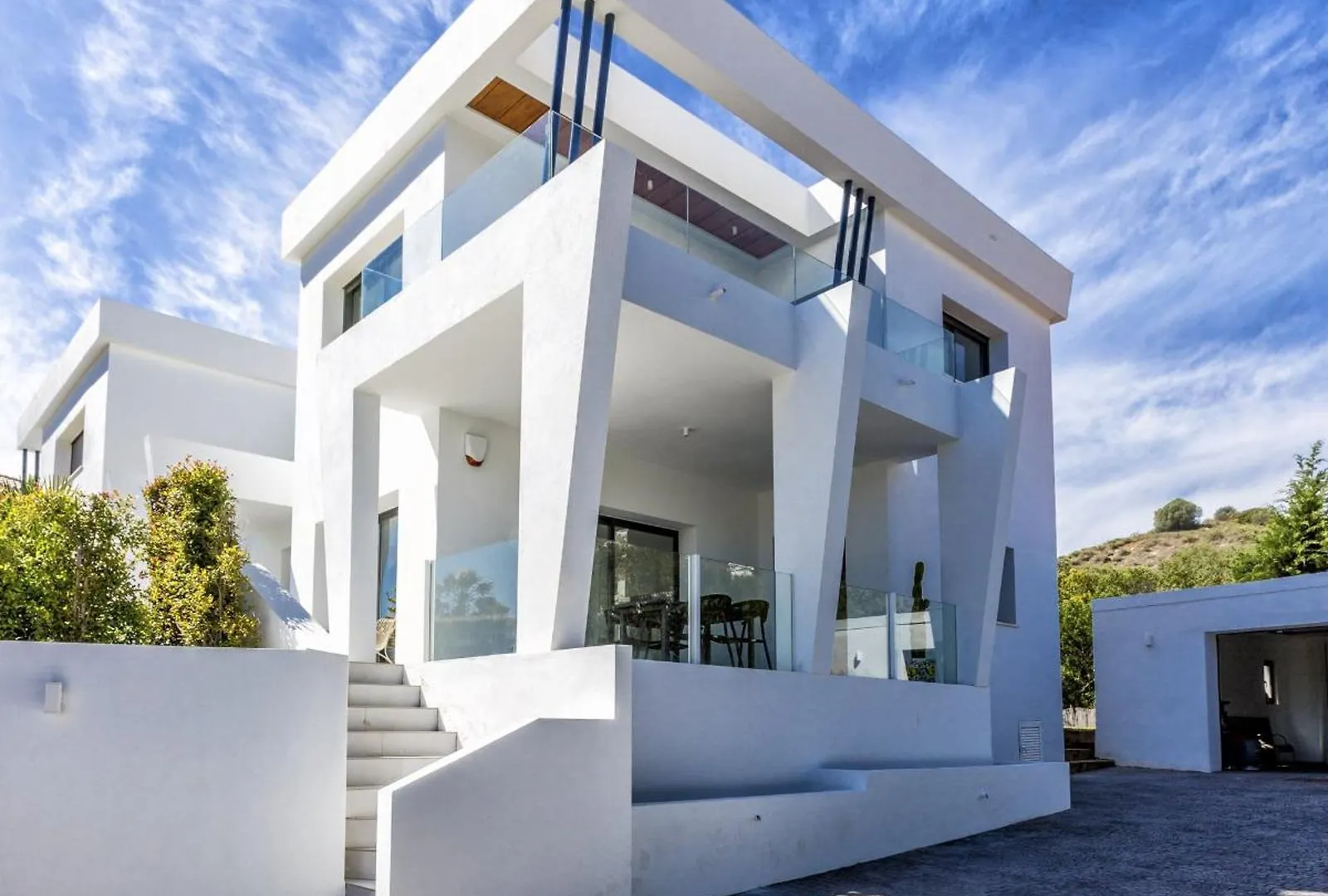Vivi Homes -Villa Ruby Pool, Garden, Golf & Beach Sitio de Calahonda
