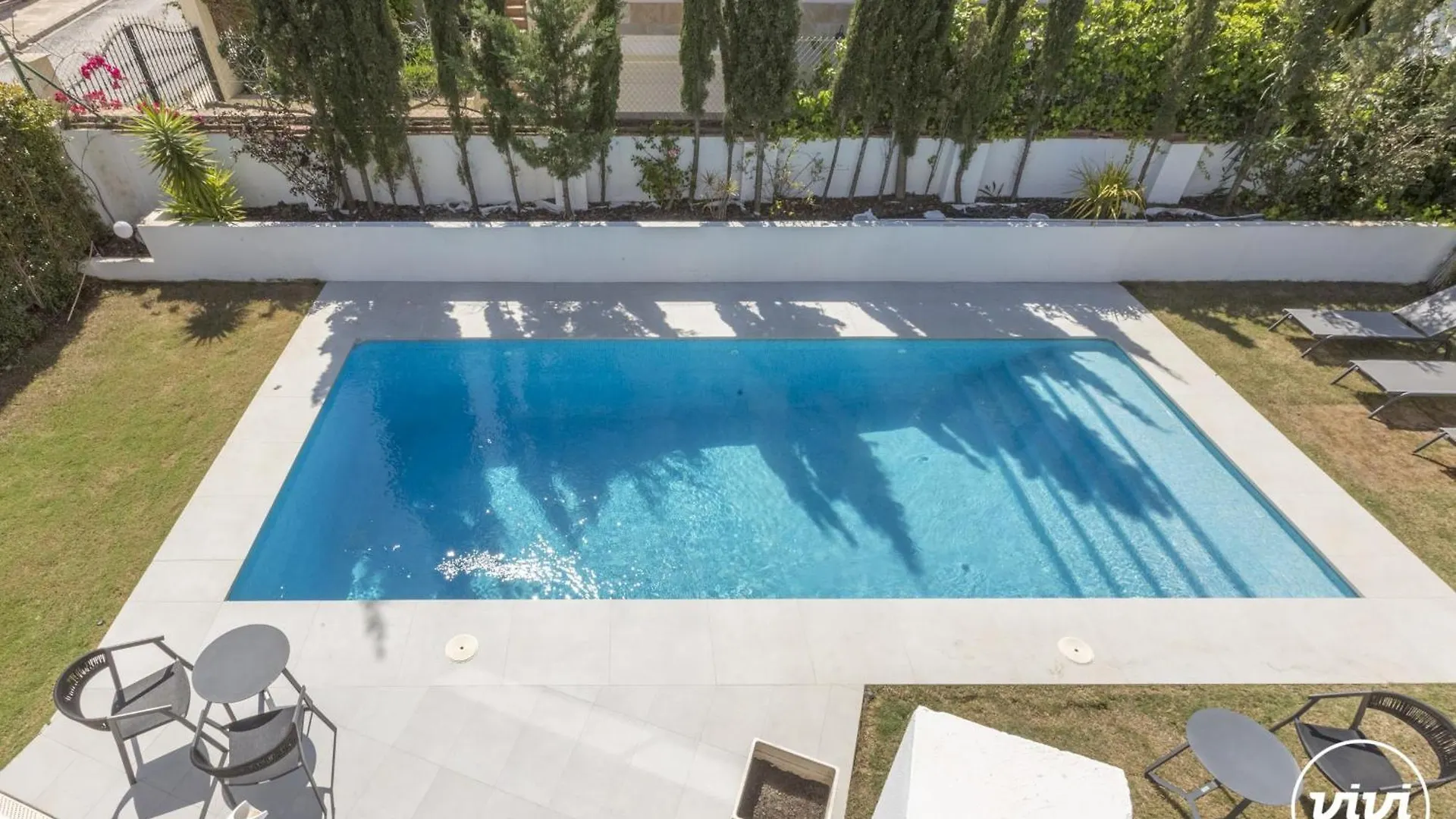 Villa Vivi Homes -Villa Ruby Pool, Garden, Golf & Beach Sitio de Calahonda Spain