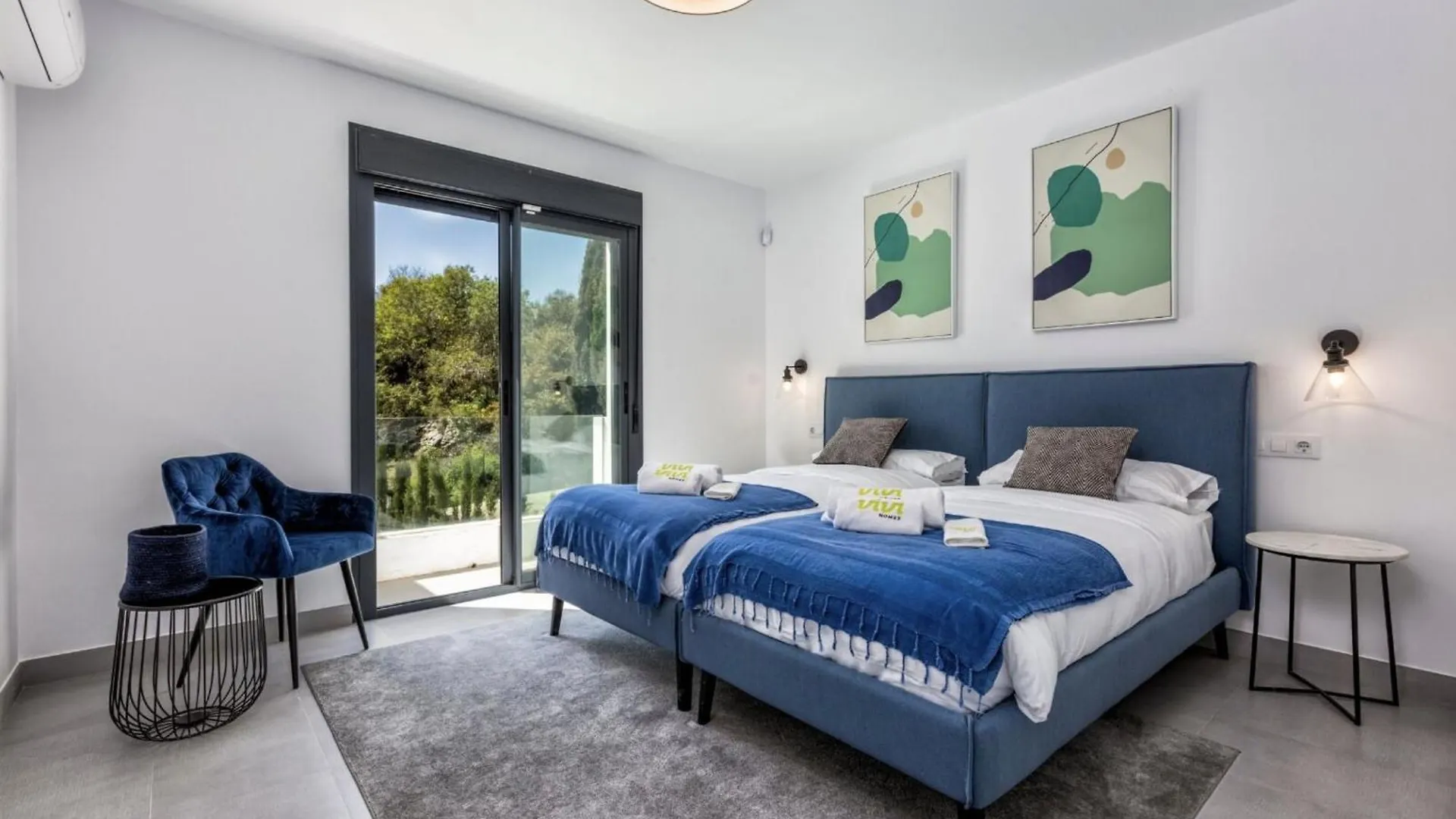 Villa Vivi Homes -Villa Ruby Pool, Garden, Golf & Beach Sitio de Calahonda Spain