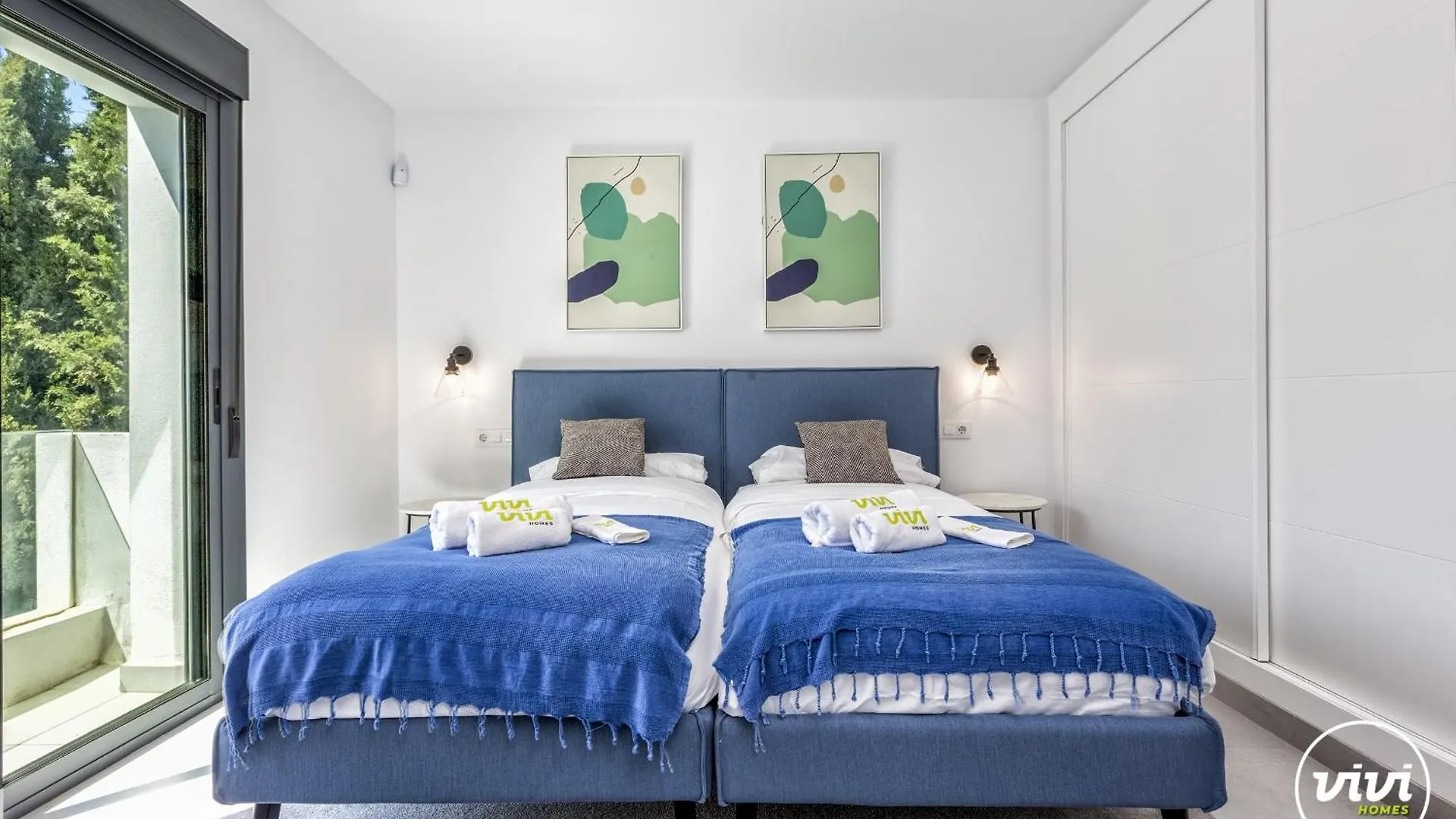 Vivi Homes -Villa Ruby Pool, Garden, Golf & Beach Sitio de Calahonda